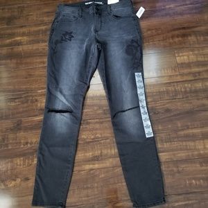 Old Navy Rockstar Jeans flower embroidery NEW